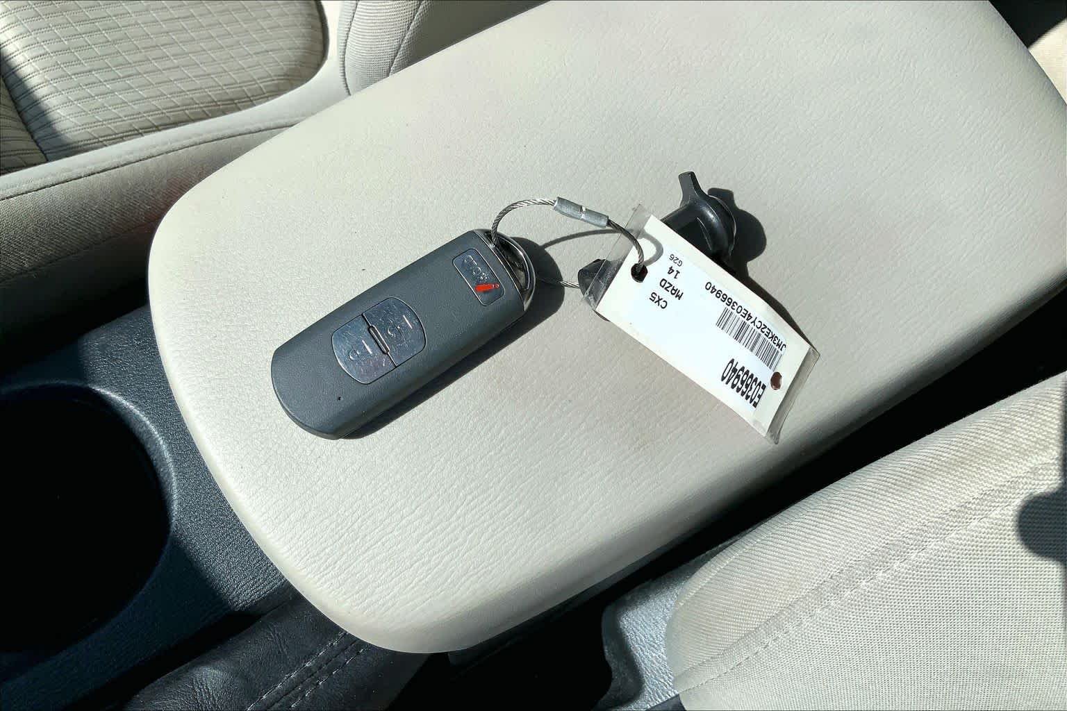 Used 2014 Crystal White Pearl Mica Mazda Touring image 13