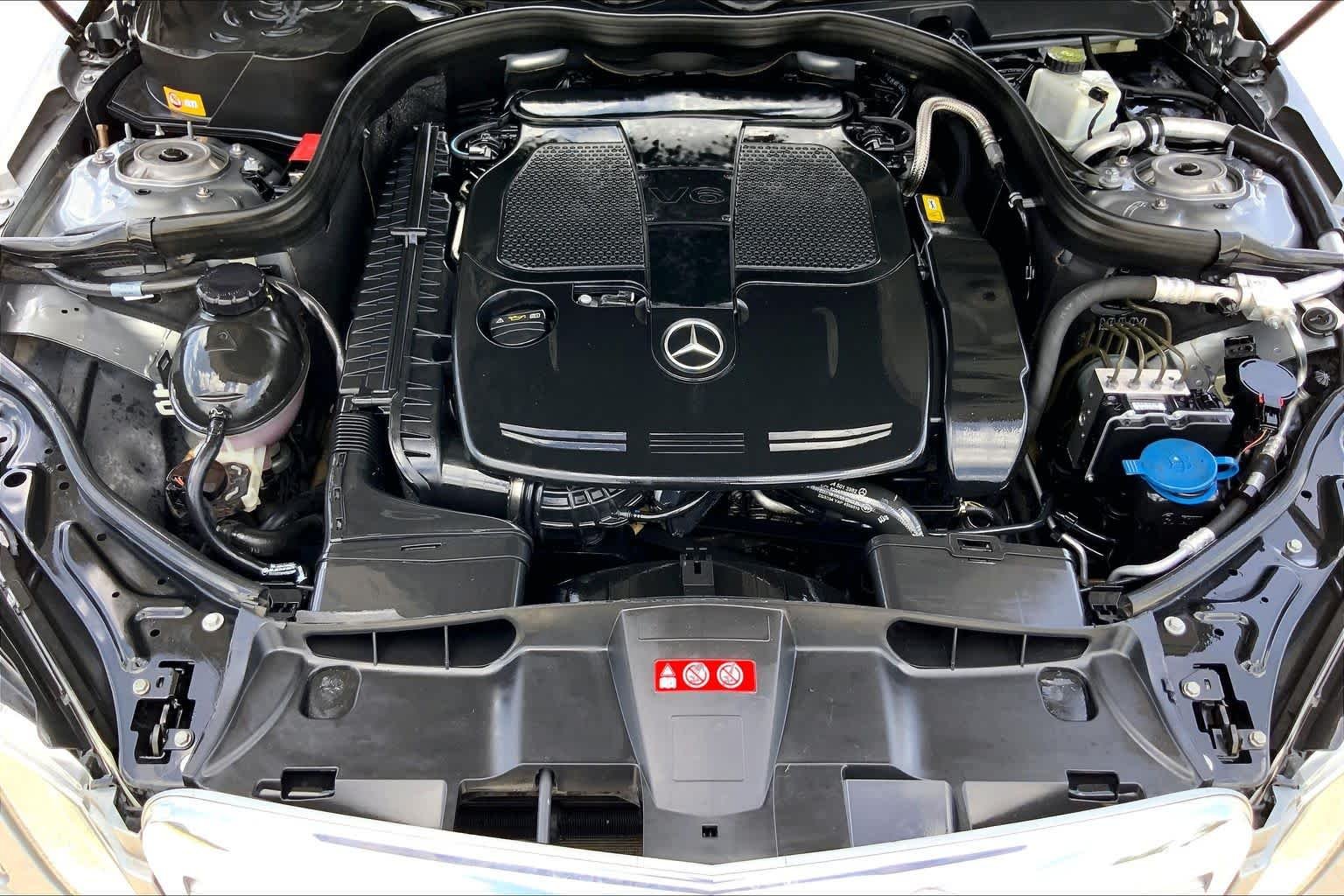 Used 2013 Palladium Silver Metallic Mercedes-Benz E 350 Luxury image 31