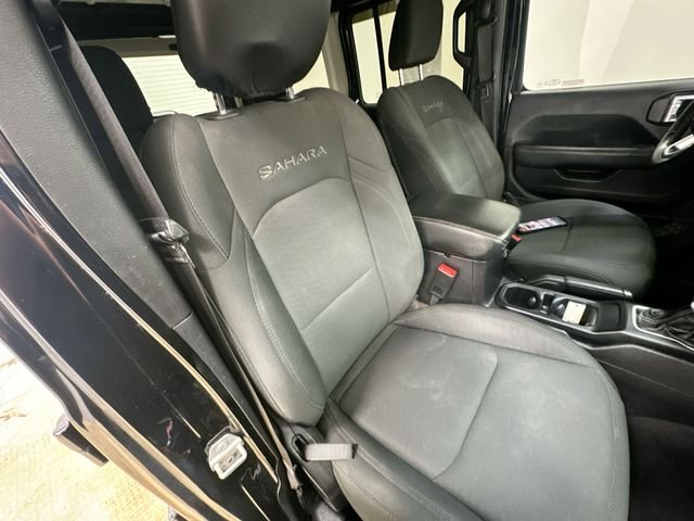 Used 2020 Black Jeep Unlimited Sahara image 26