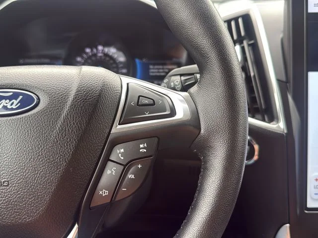 Used 2021 Silver Ford Titanium image 16