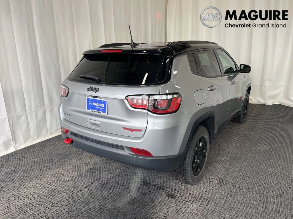 Used 2023 Silver Jeep Trailhawk image 28