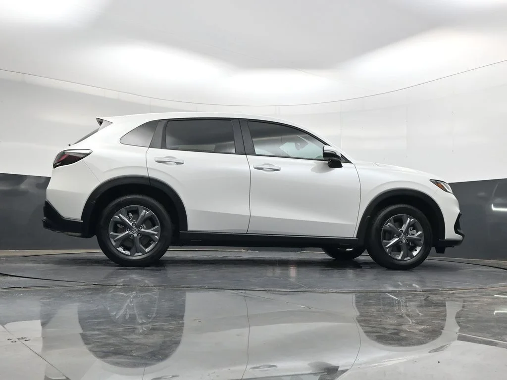 New 2027 Platinum White Pearl Honda LX image 40