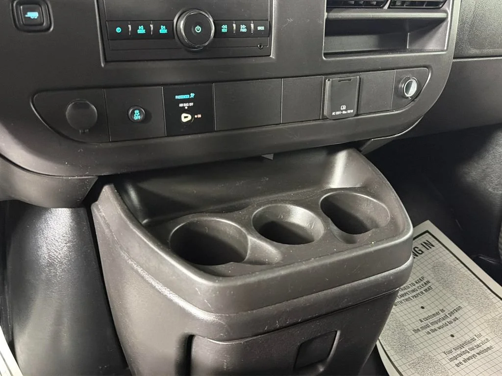 Used 2025 Summit White Chevrolet WT image 23