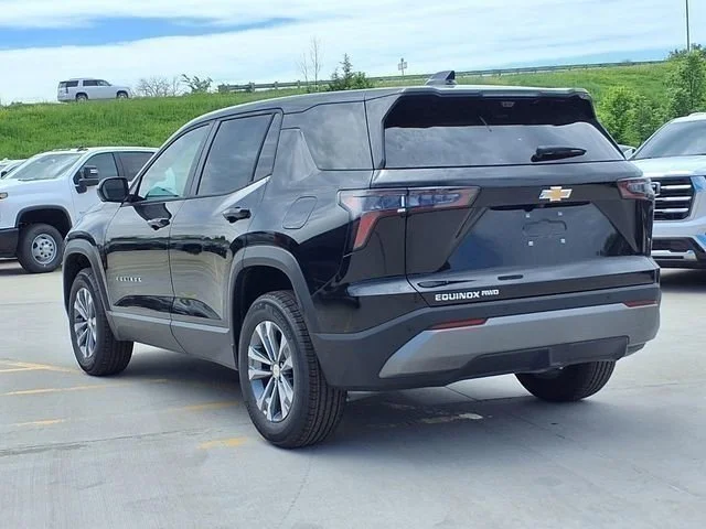 New 2026 Mosaic Black Metallic Chevrolet LT image 5