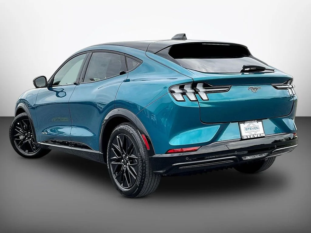 New 2026 Adriatic Blue Metallic Ford Premium image 3