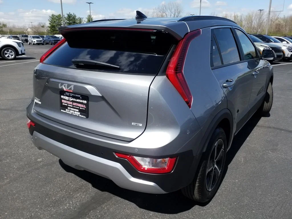 2025 Kia Niro EX - Photo 7