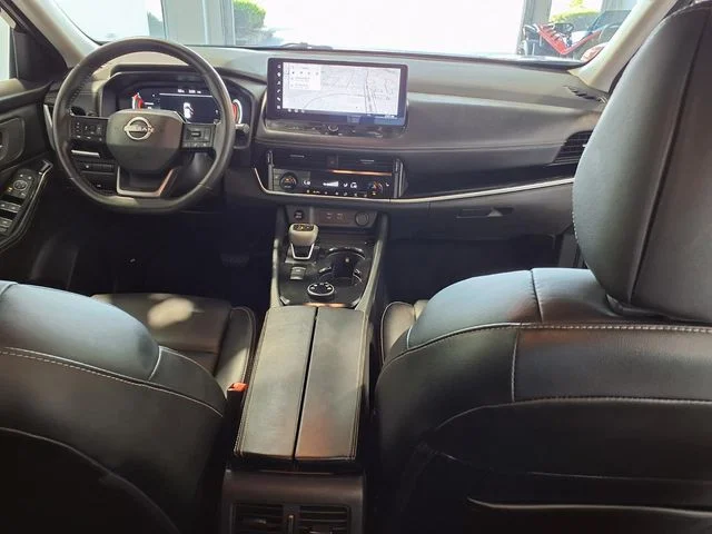 Used 2026 Deep Ocean Blue Nissan SL image 25