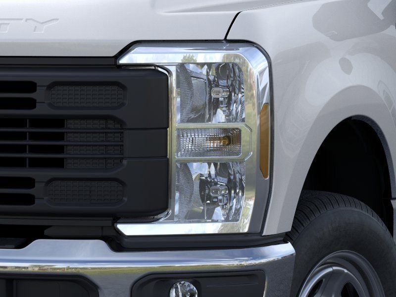 New 2026 Agate Black Metallic Ford XL image 18