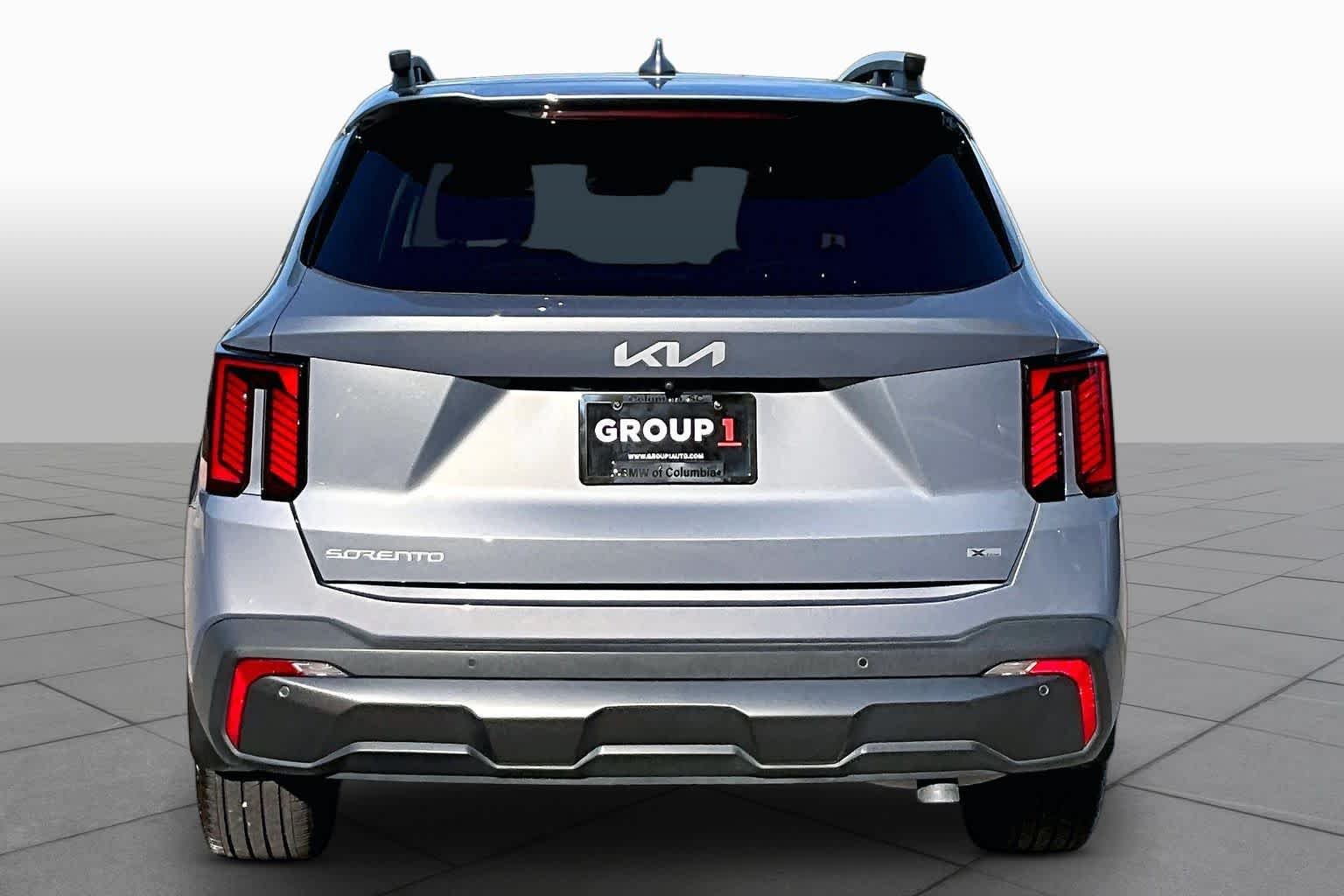 Used 2024 Everlasting Silver Kia X-Line SX image 4