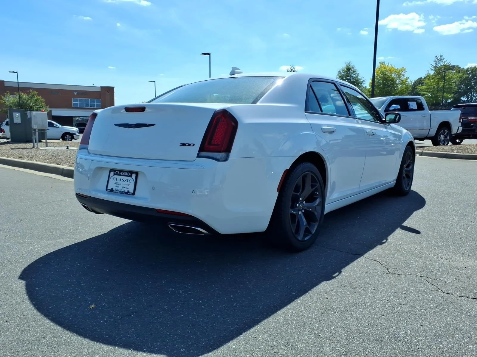Used 2023 Bright White Clearcoat Chrysler Touring image 2