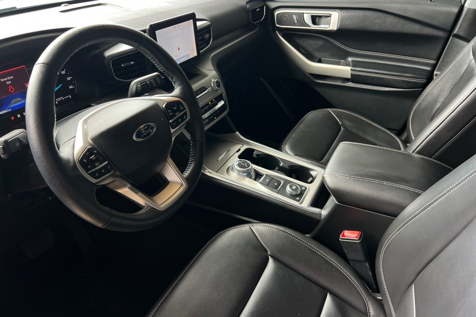 Used 2022 Black Ford XLT image 9