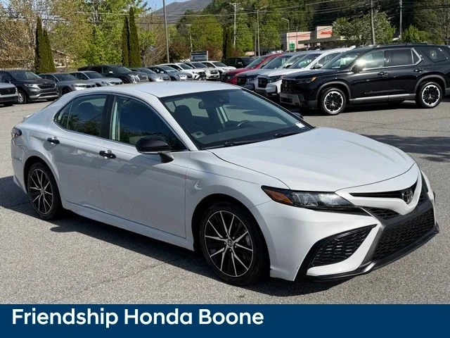Used 2023 White Toyota SE Nightshade image 3
