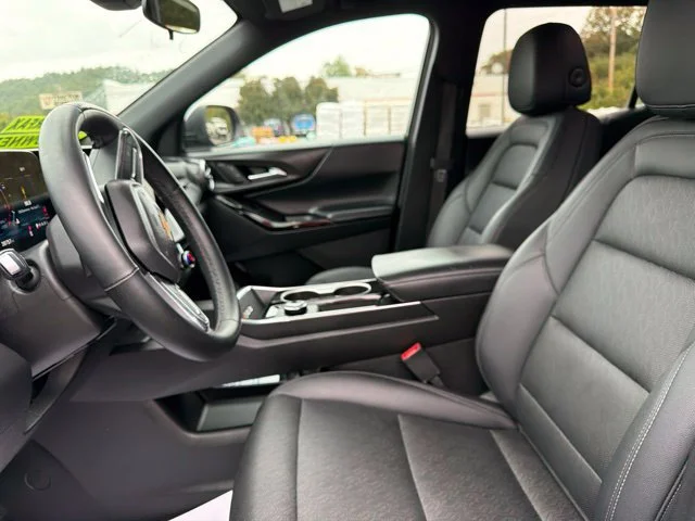Used 2026 Sterling Gray Metallic Chevrolet LT image 27