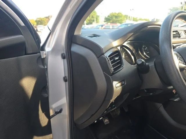 Used 2020 Silver Nissan S image 15