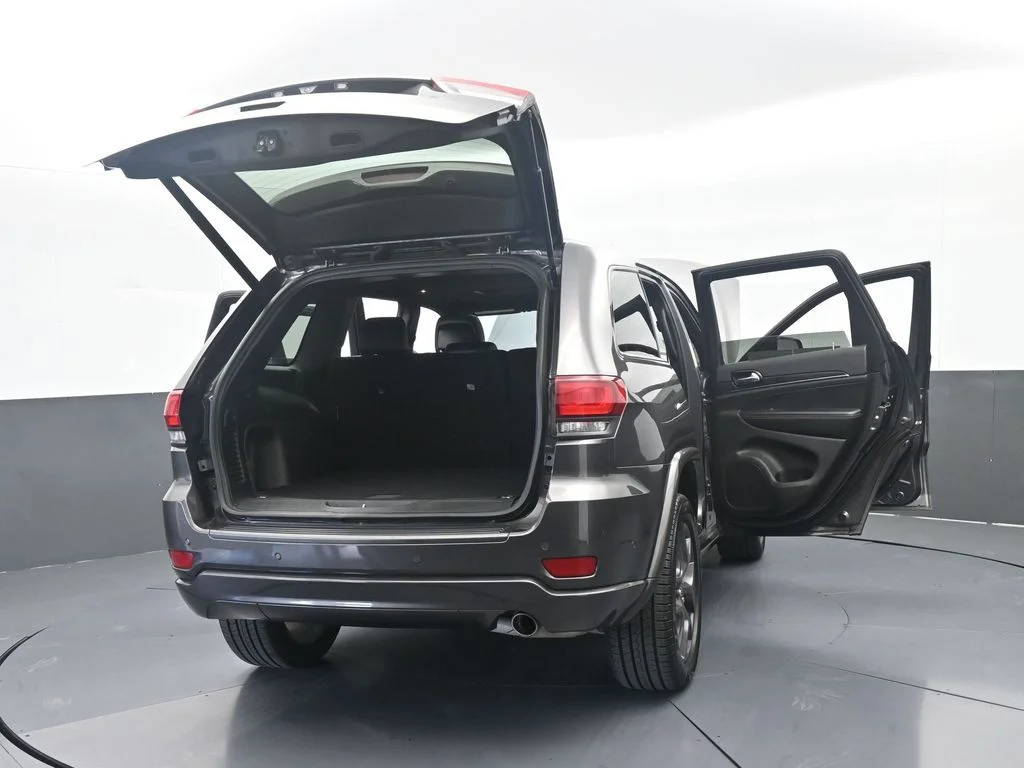 Used 2021 Granite Crystal Metallic Clearcoat Jeep Limited image 73