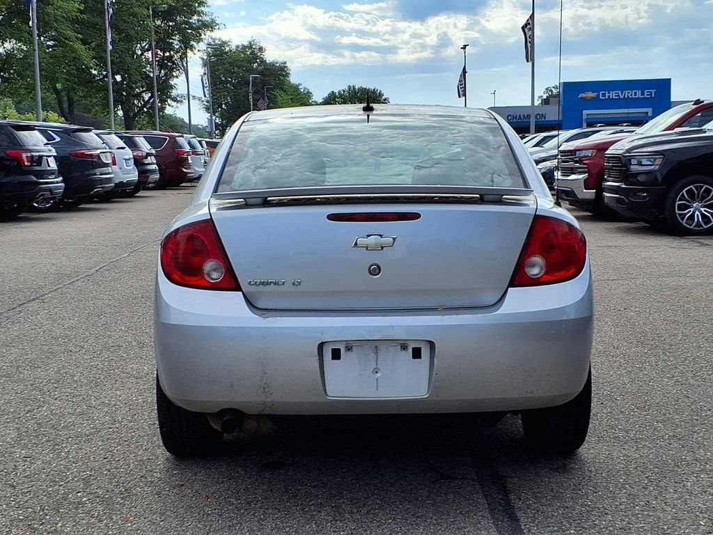 Used 2010 Silver Ice Metallic Chevrolet LT w/1LT image 5
