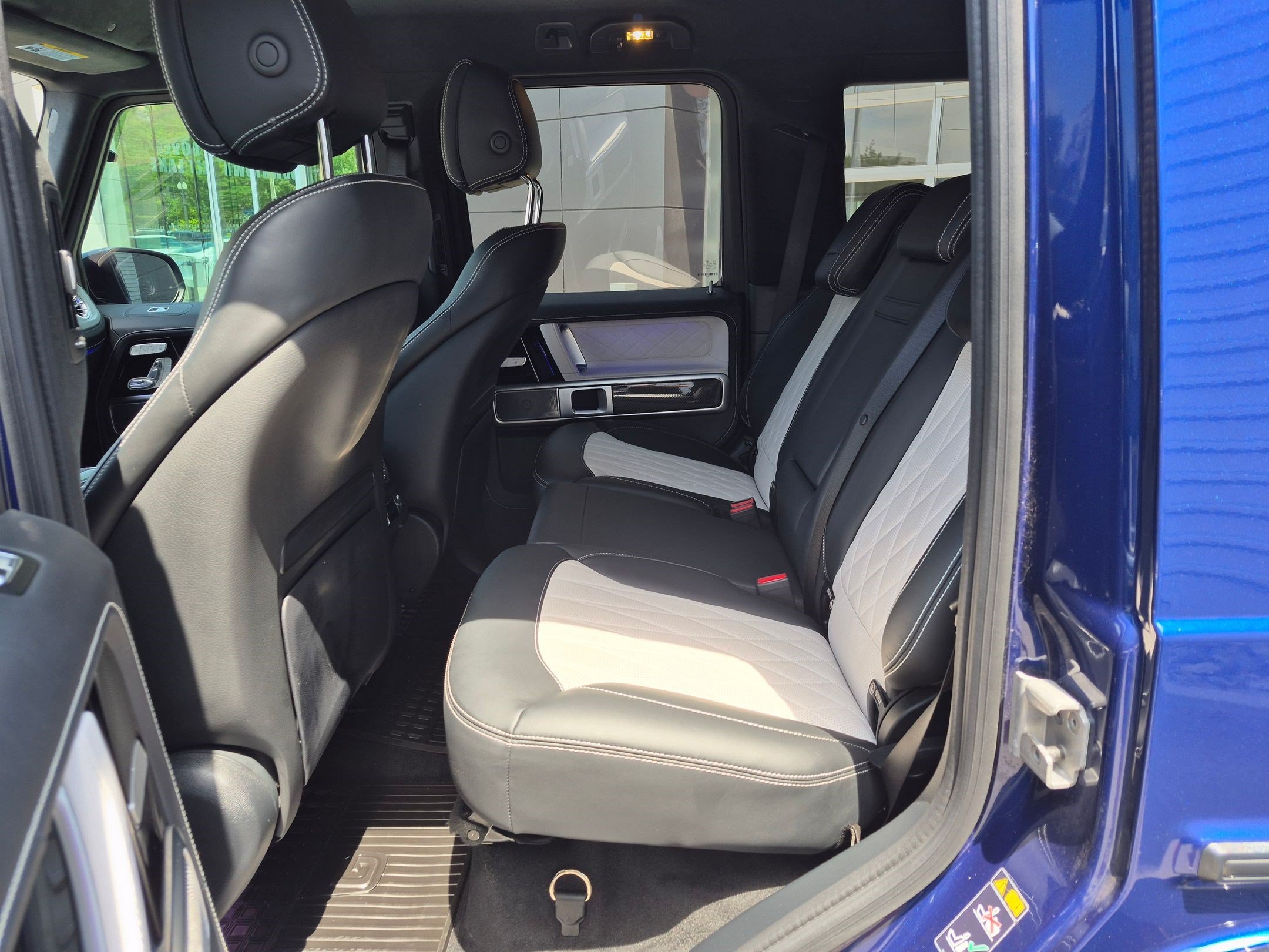 Used 2025 Brilliant Blue Metallic Mercedes-Benz AMG® G 63 image 26
