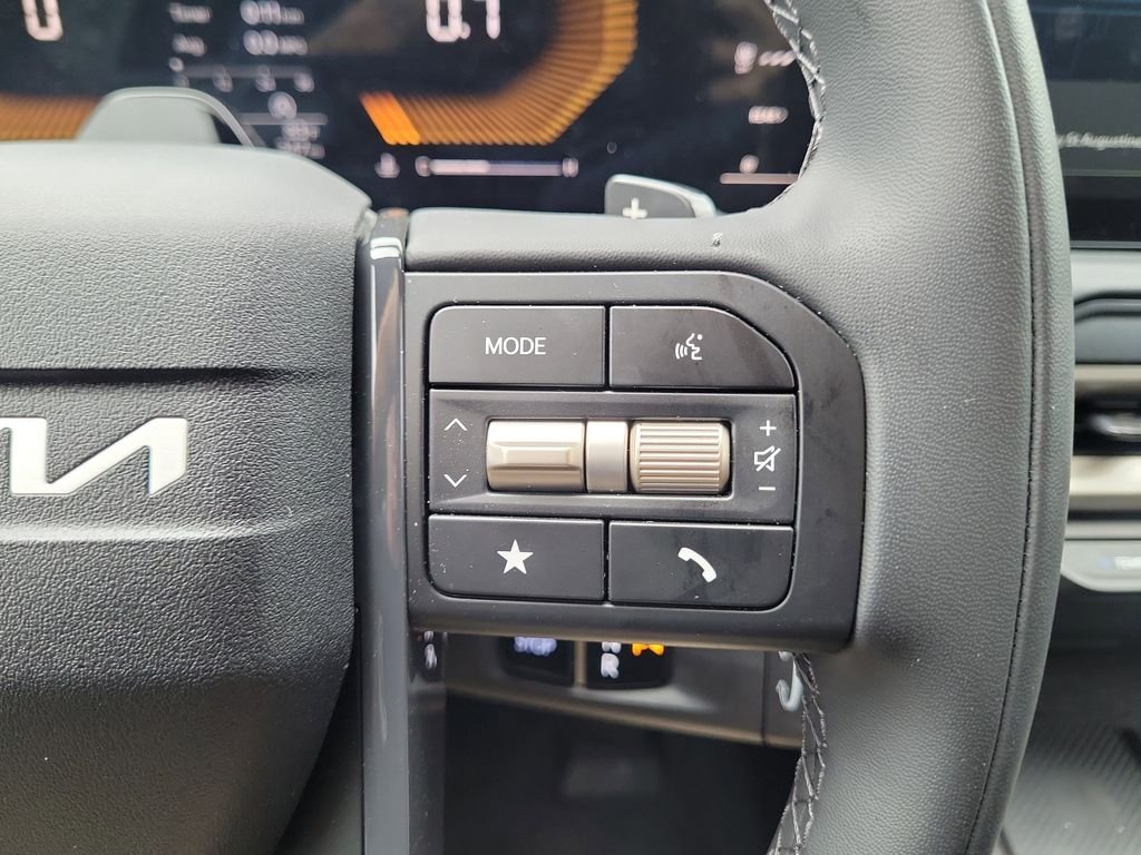 New 2027 Black Kia S image 28