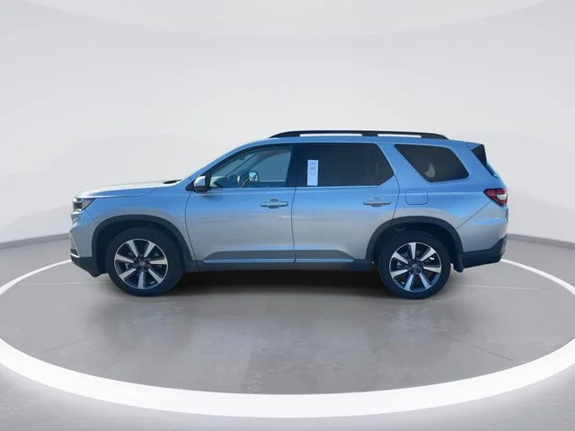 Used 2025 Silver Honda Touring image 4