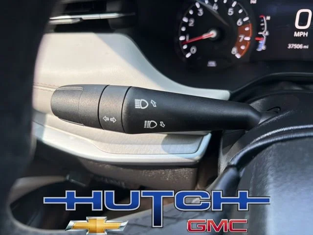 Used 2025 Silver Jeep Limited 4x4 image 30