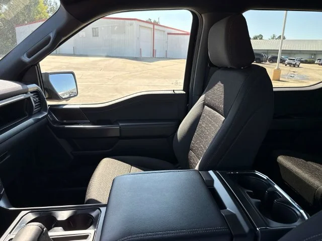 Used 2024 Black Ford XLT image 33