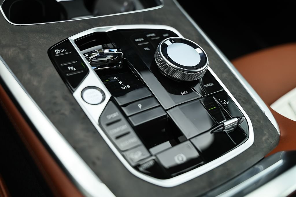 New 2027 Dravit Grey Metallic BMW xDrive40i image 41