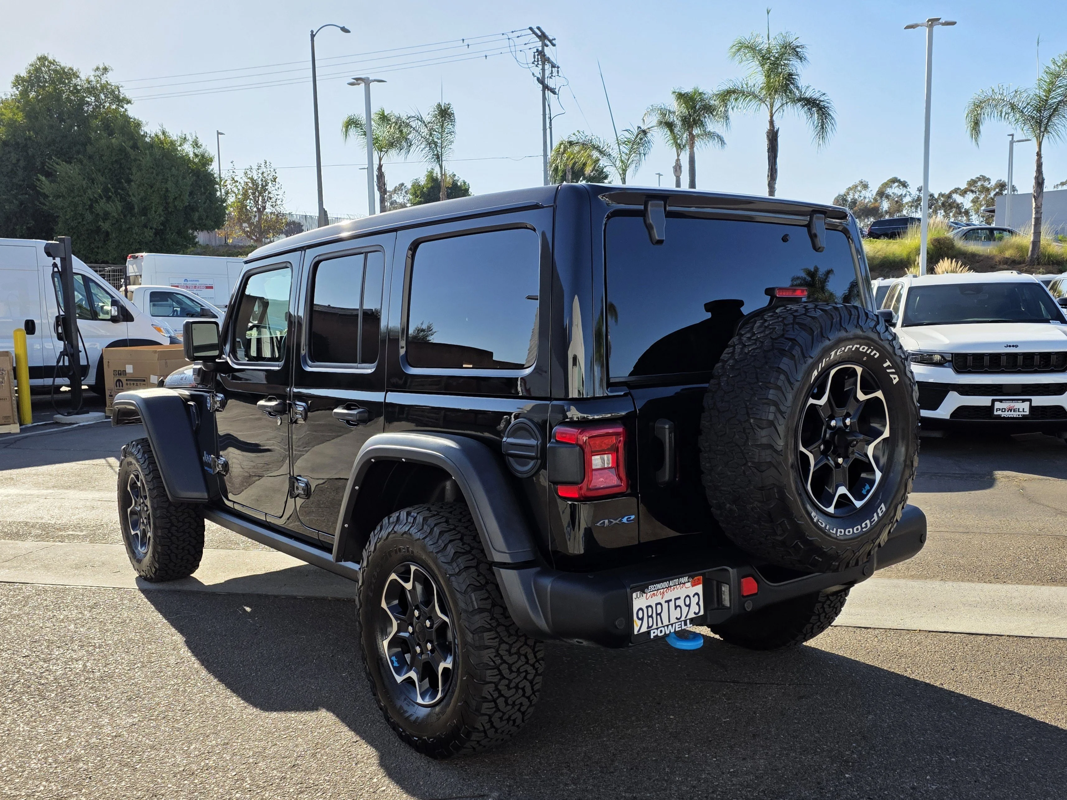 Certified Used 2022 Black Clearcoat Jeep Unlimited Rubicon 4xe image 3