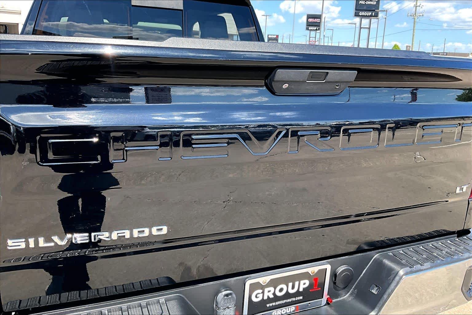 Used 2020 Black Chevrolet LT image 31