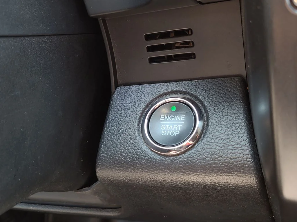 Used 2018 Gray Ford Limited image 31