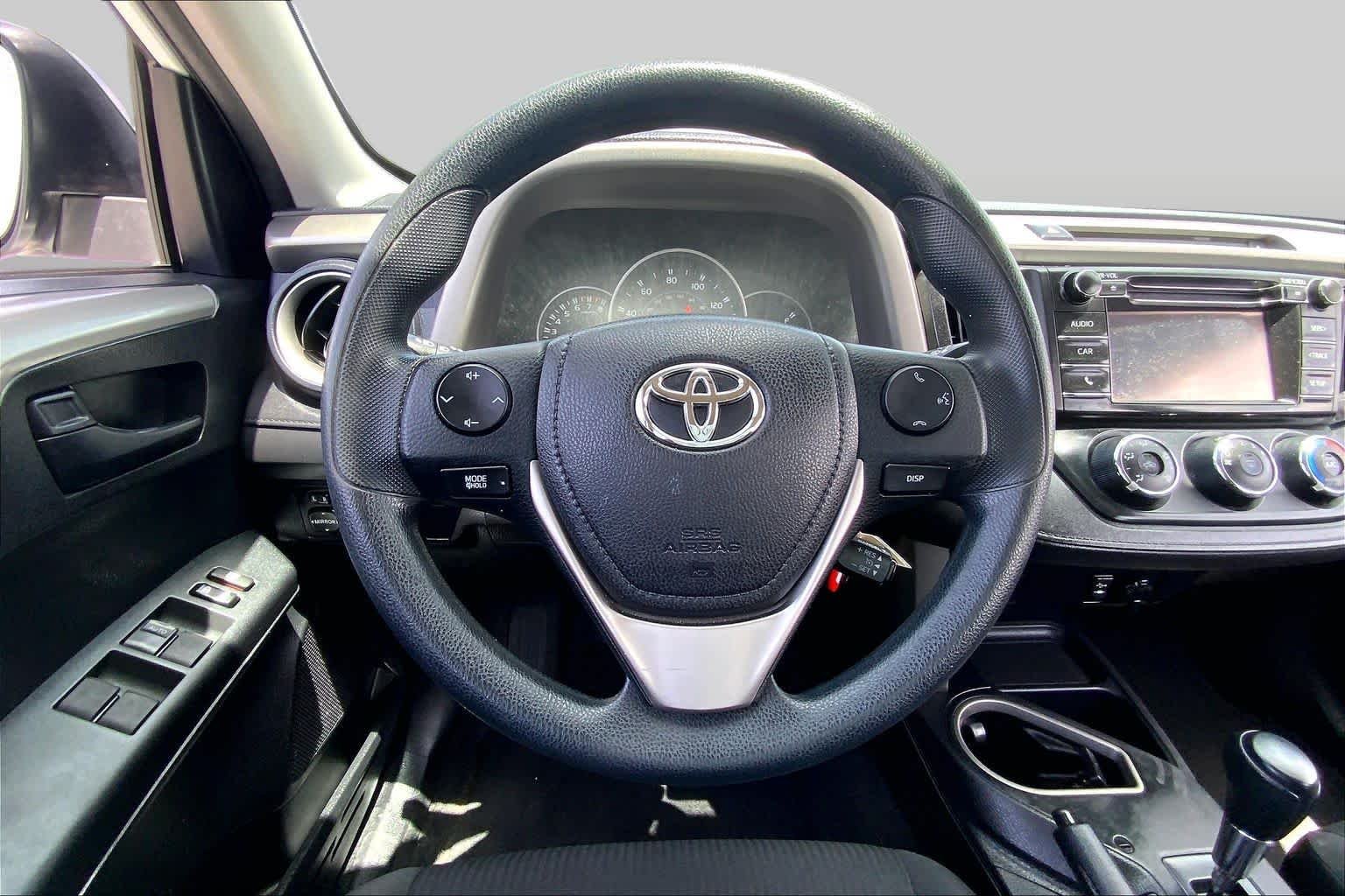 Used 2016 Super White Toyota LE image 6