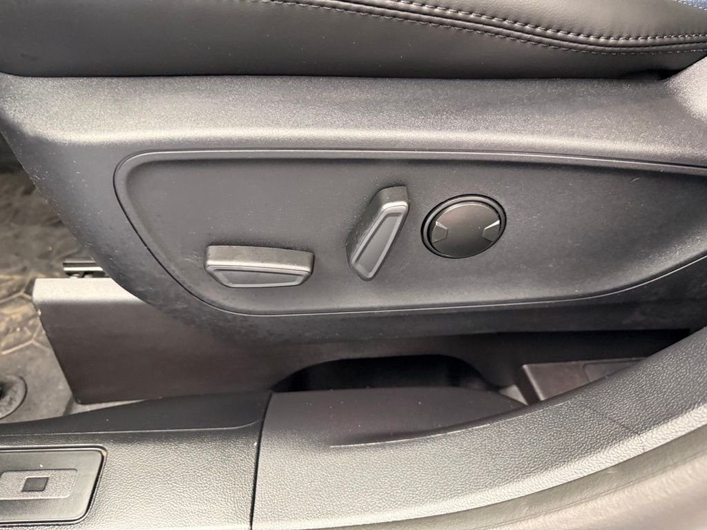 New 2026 Space White Metallic Ford Outer Banks® image 60