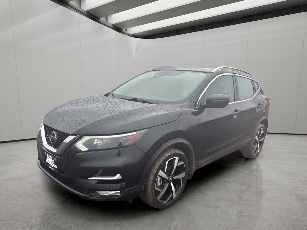 2022 Nissan Rogue Sport SL AWD's photo