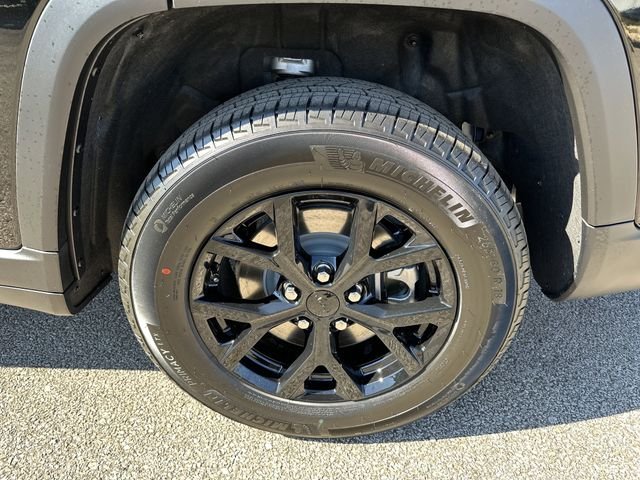 New 2025 Black Jeep Altitude X image 22