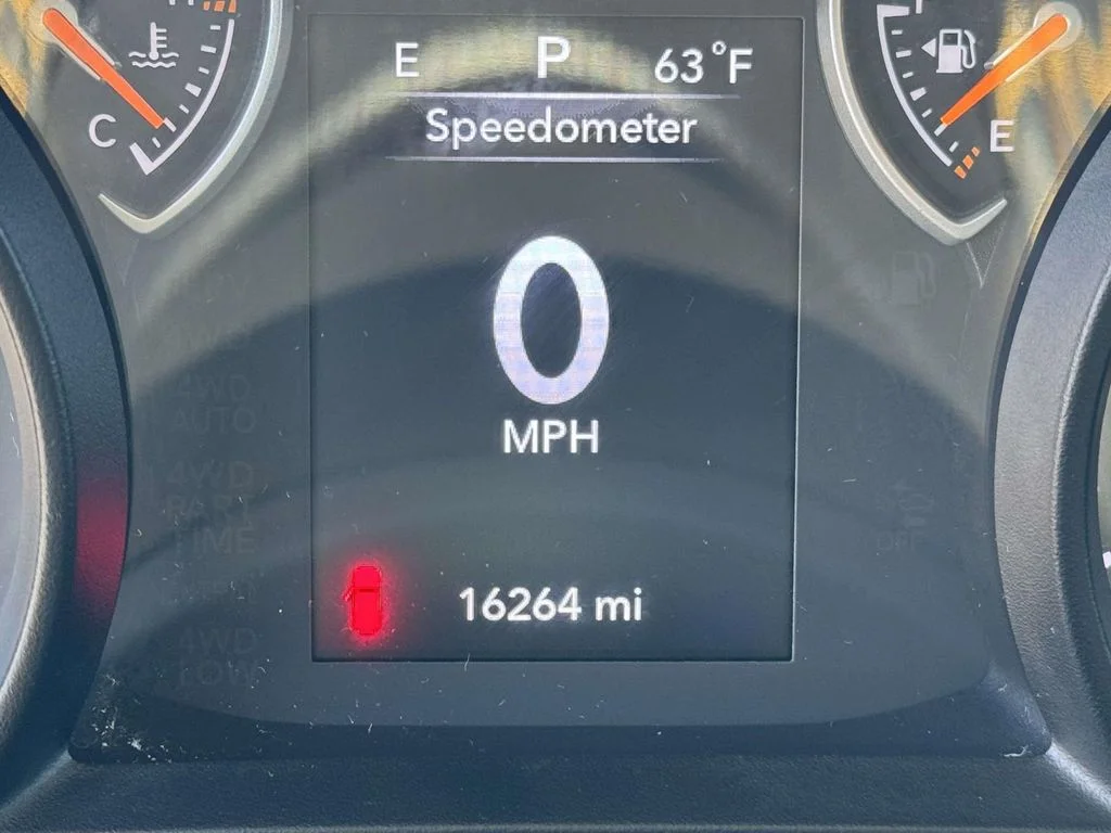 Used 2024 White Jeep Sport S image 24