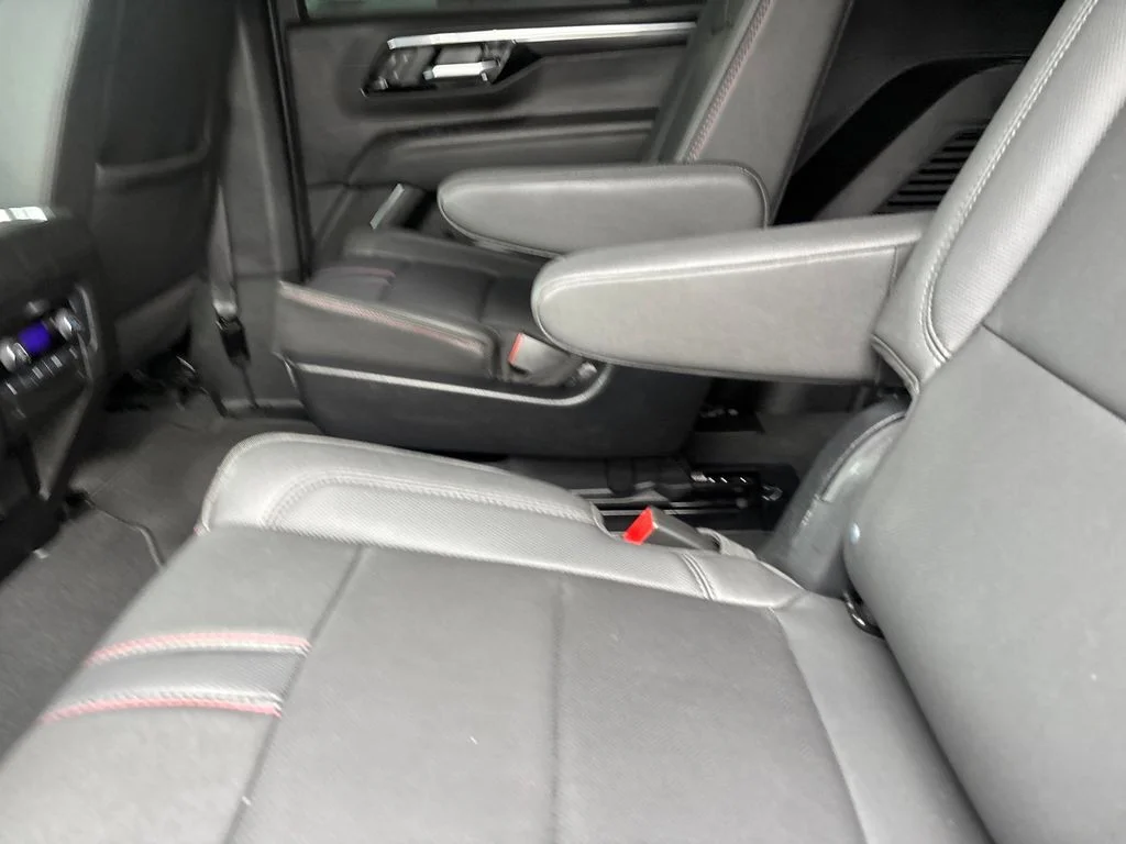 Used 2025 Red Chevrolet RST image 25