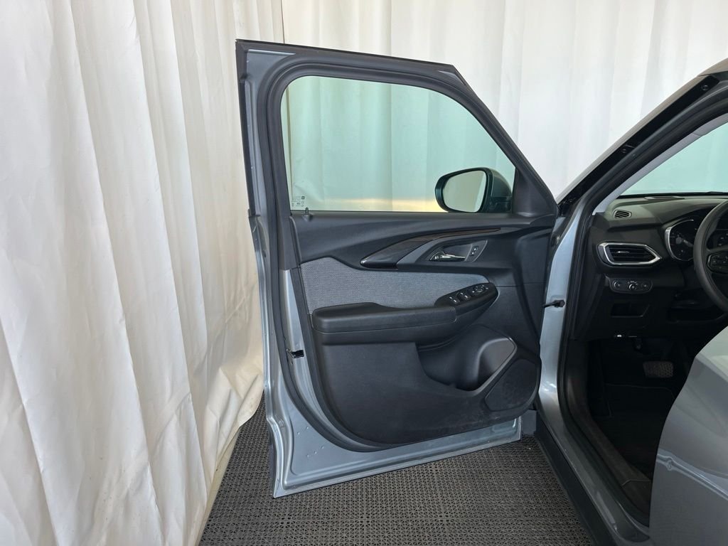 Used 2023 Gray Chevrolet LT image 16