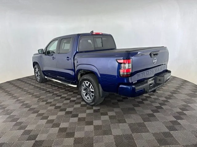 Used 2022 Blue Nissan SV image 7