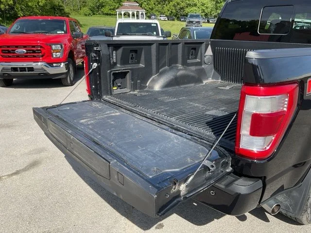 Used 2021 Black Ford Lariat image 61