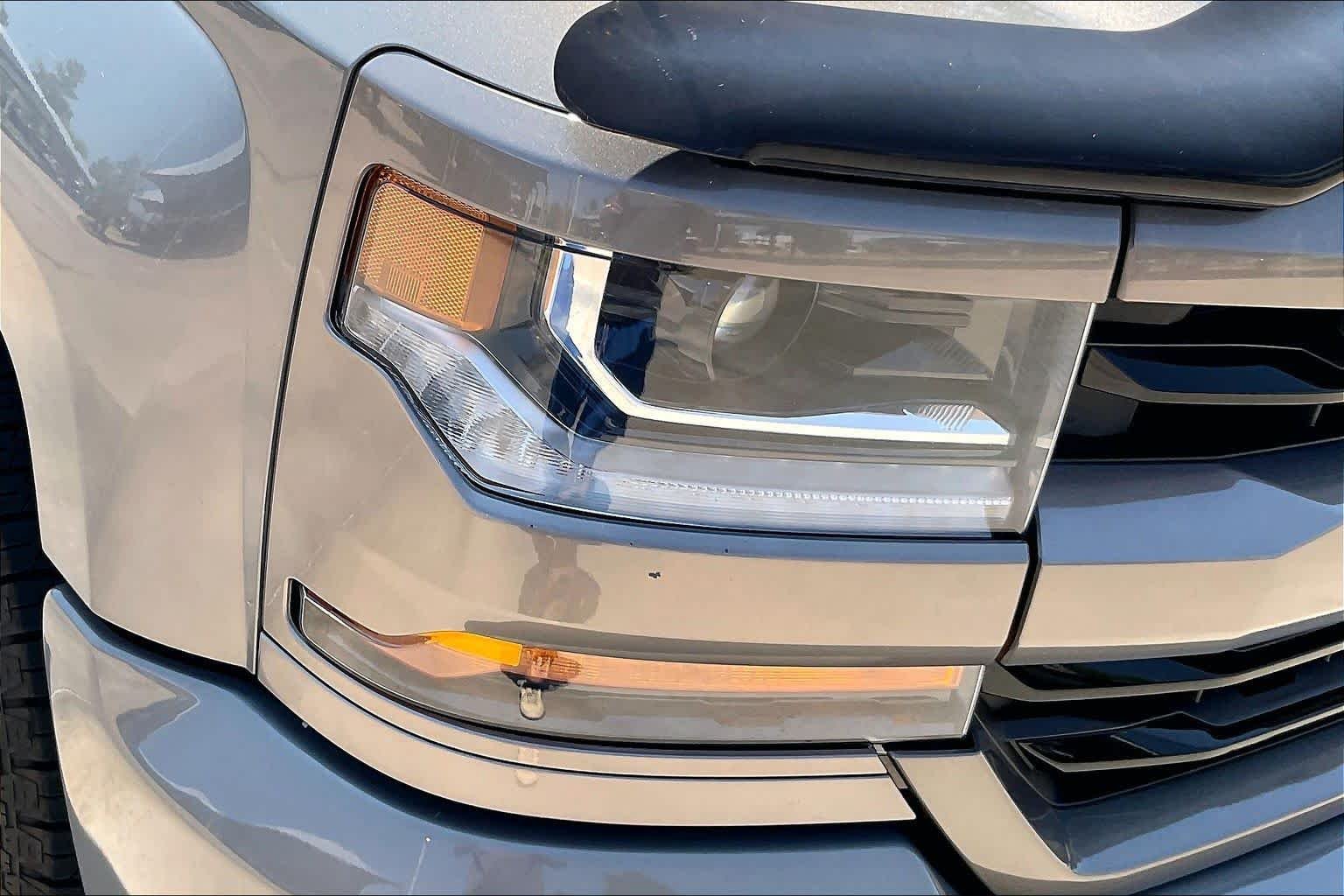 Used 2017 Pepperdust Metallic Chevrolet LT image 27