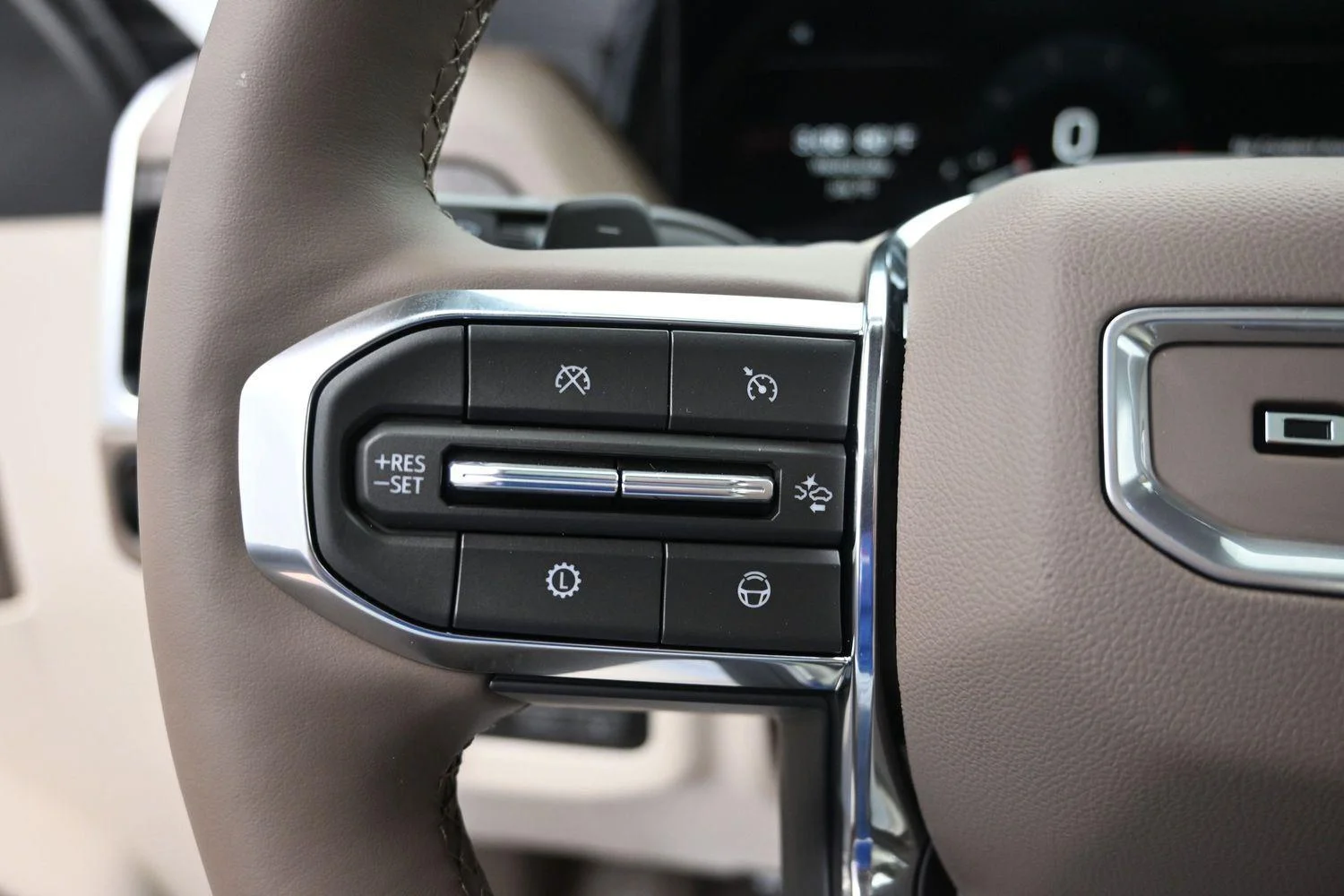 New 2026 Glacier White Tricoat GMC Denali image 32