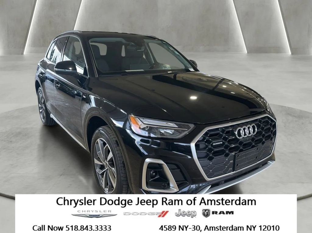 2024 Audi Q5 45 Premium Plus's photo