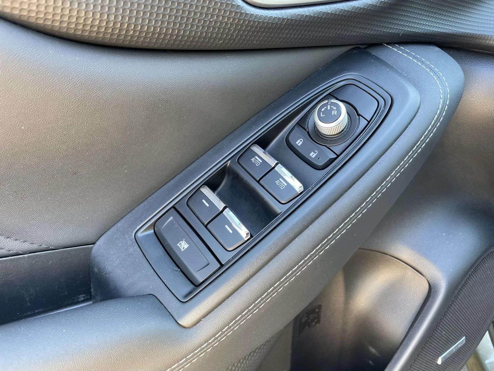 Used 2024 Autumn Green Metallic Subaru Touring image 7
