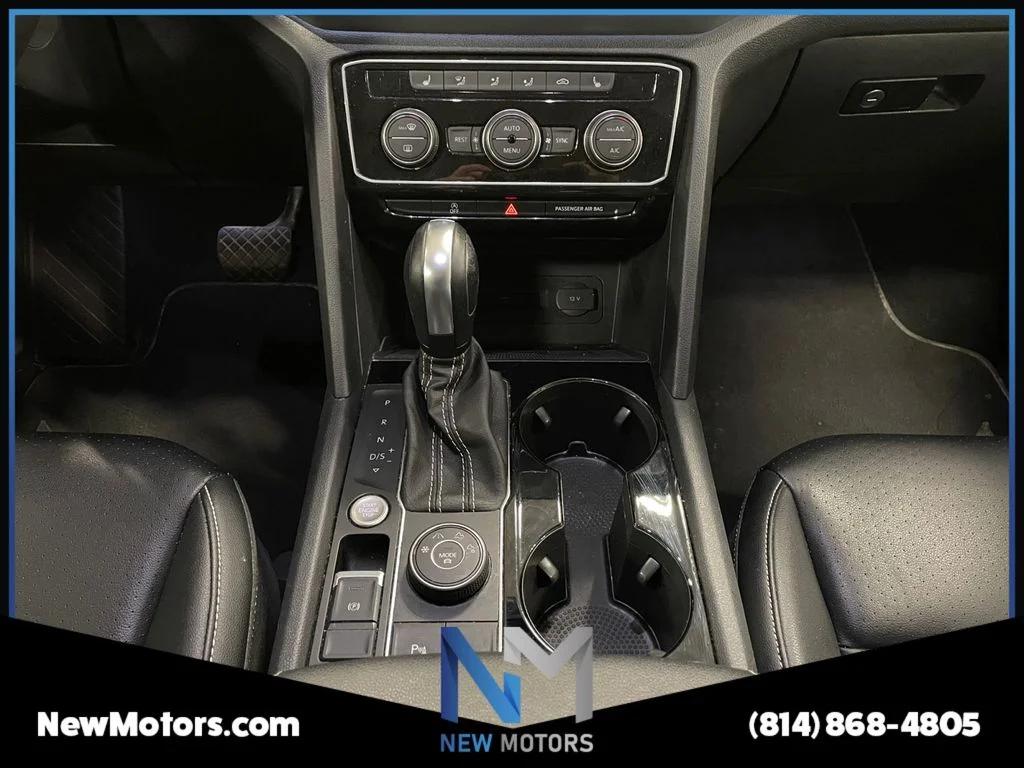 Used 2023 Deep Black Pearl Effect Volkswagen 2.0T SEL image 11