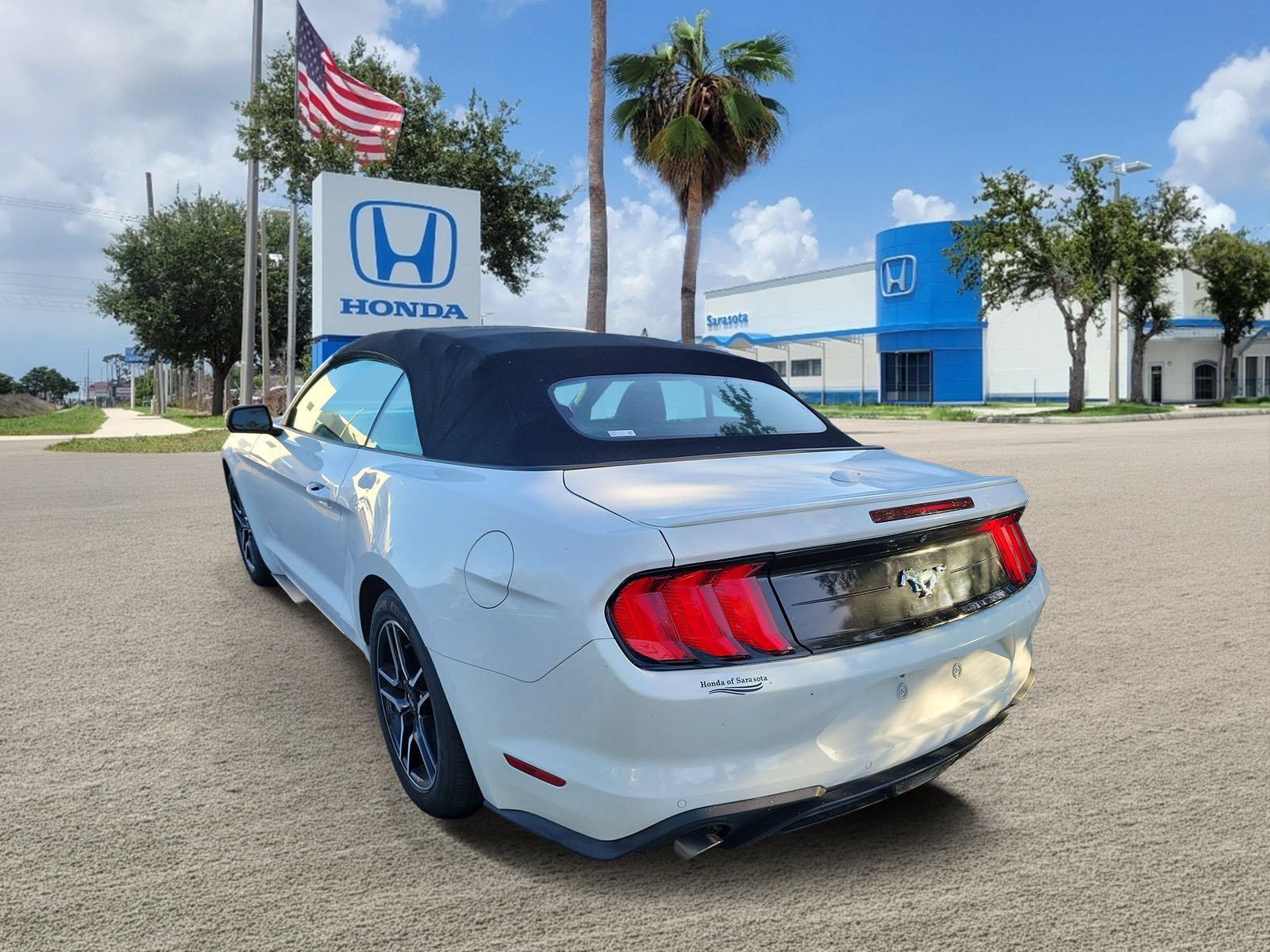 Used 2021 Oxford White Ford EcoBoost Premium image 5