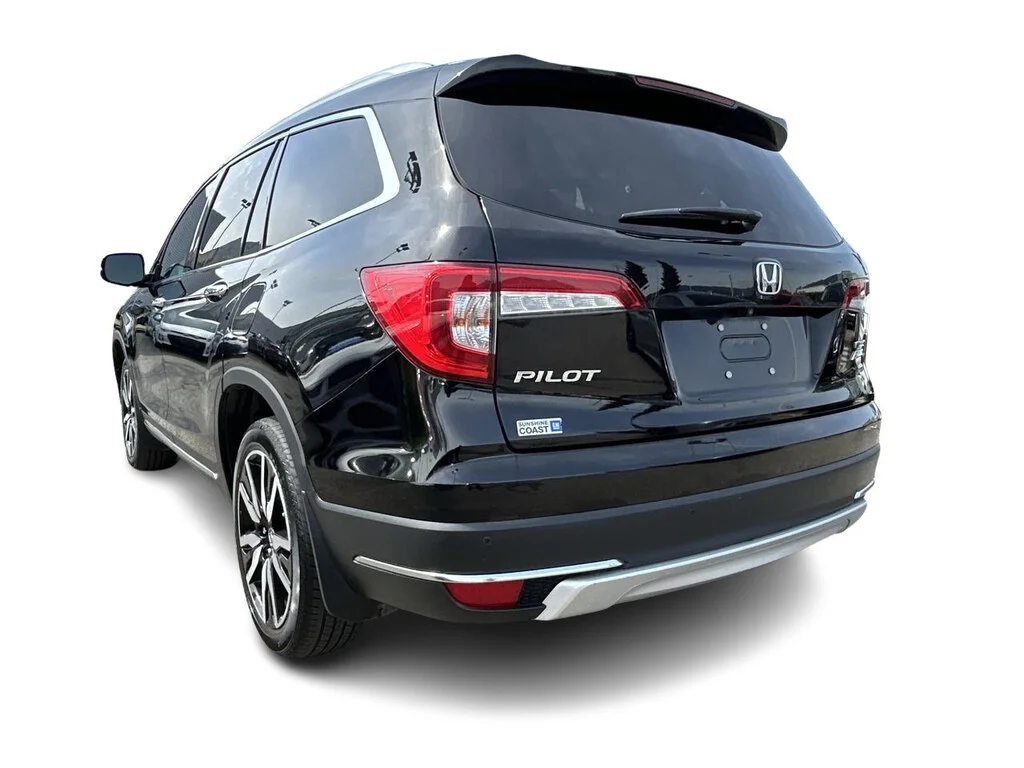 Used 2021 Crystal Black Pearl Honda Touring 8P Certified Pre-Owned   Local BC   Low Mi image 10