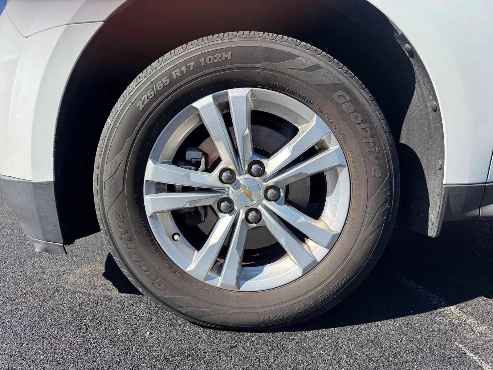 Used 2013 White Chevrolet LS image 10