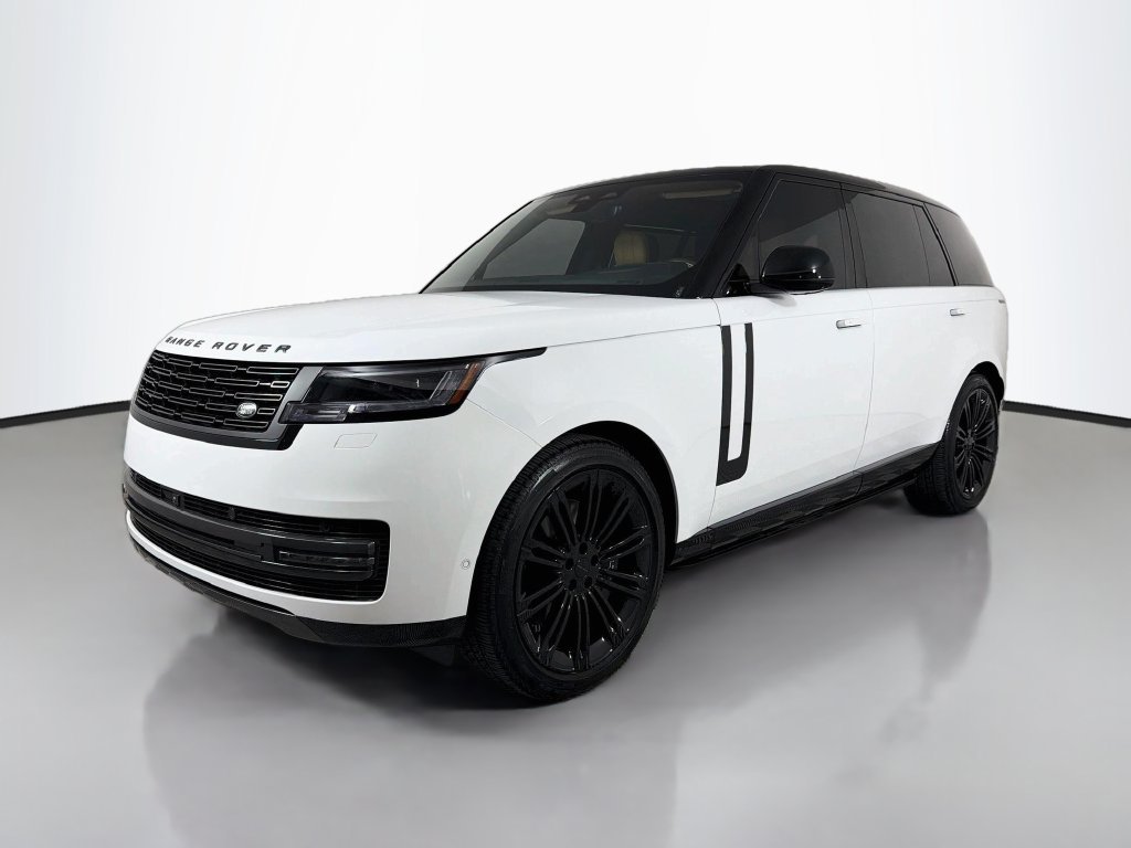 Used 2026 White Land Rover SE image 1