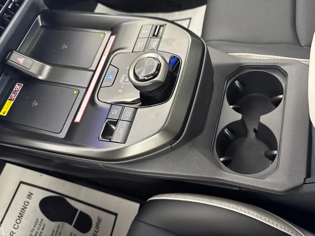 New 2026 Wind Chill Pearl <sup>1</sup> Toyota  Limited image 14
