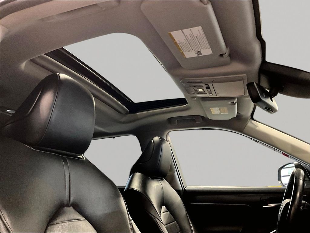 Used 2020  Toyota XLE image 23