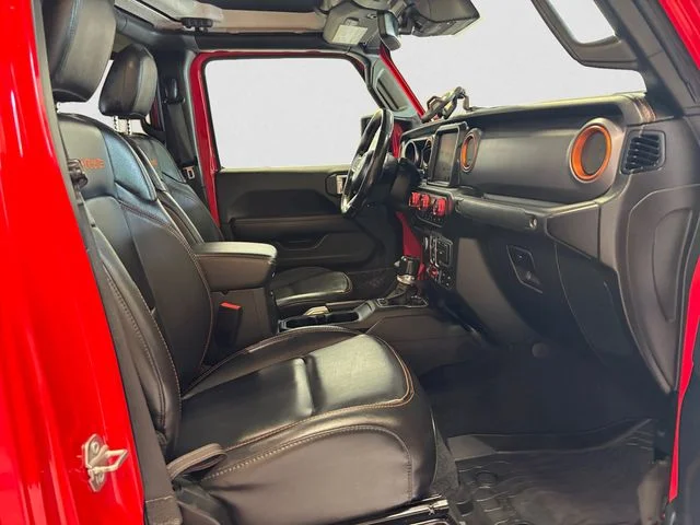Used 2020 Red Clearcoat Jeep Mojave image 16